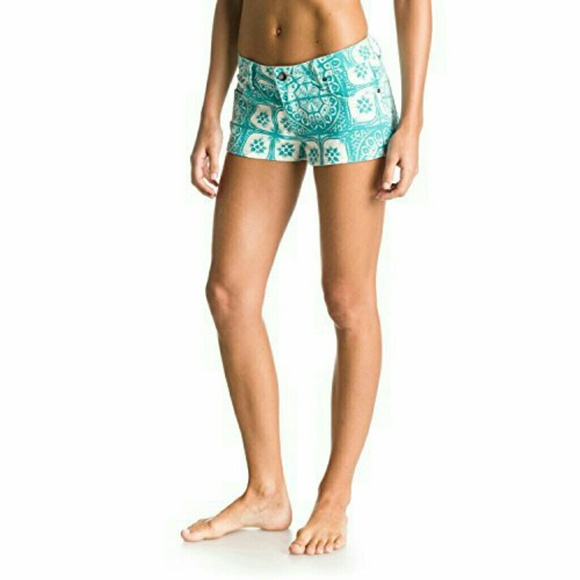 🆕Womens Roxy Forever Print Denim Shorts - Picture 4 of 7