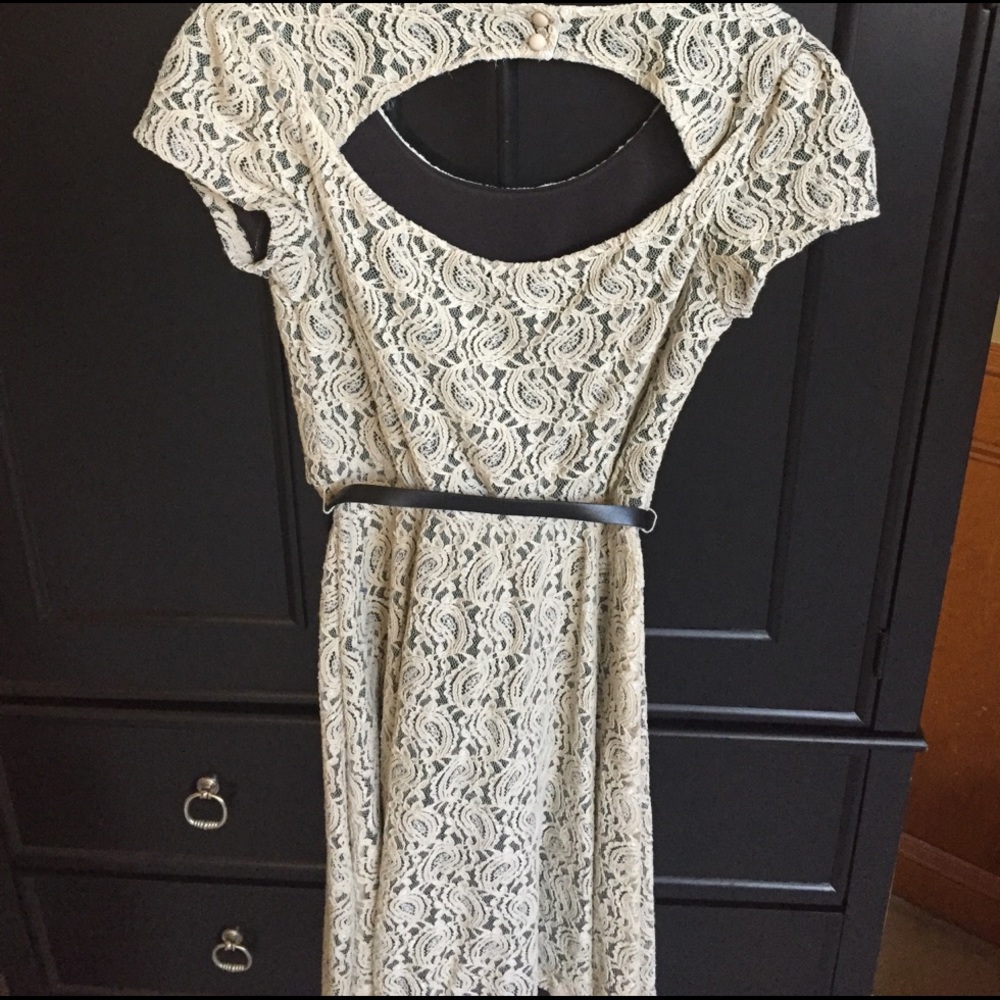 NWT Maurices beige paisley dress - Picture 3 of 4