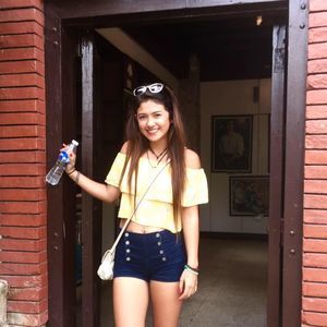 Meet your Posher, Julia