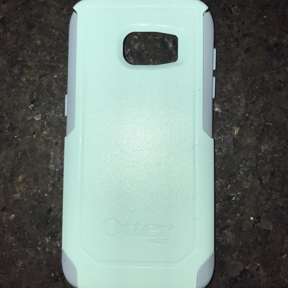 NEW Mint Green Otter Box