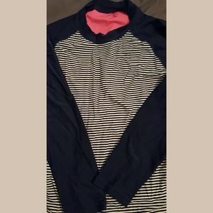 Gap Body raglan women's rash guard/swim shirt