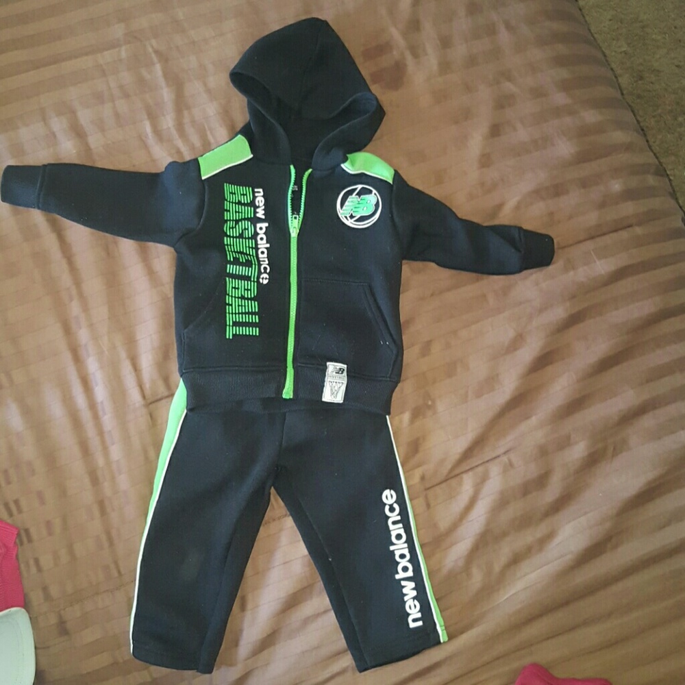Sweatsuit outfit