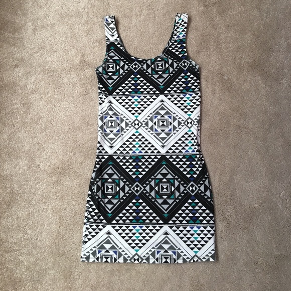 Charlotte Russe Dresses & Skirts - Tribal Print body con dress