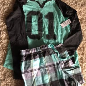 Pj top and bottom-NWT