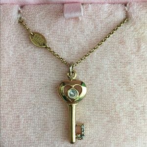 Juicy gold key necklace