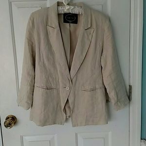 Linen blazer by Love Tree