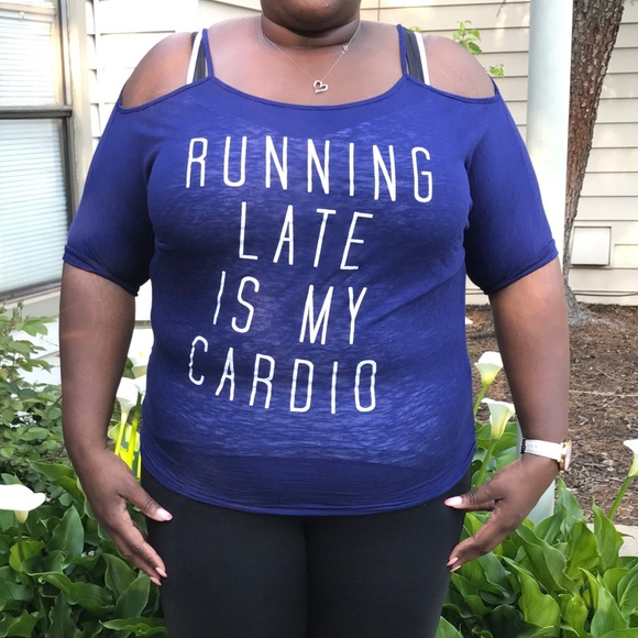 🍾HP🎉 1X left ✨COLD SHOULDER TEE - Picture 3 of 7