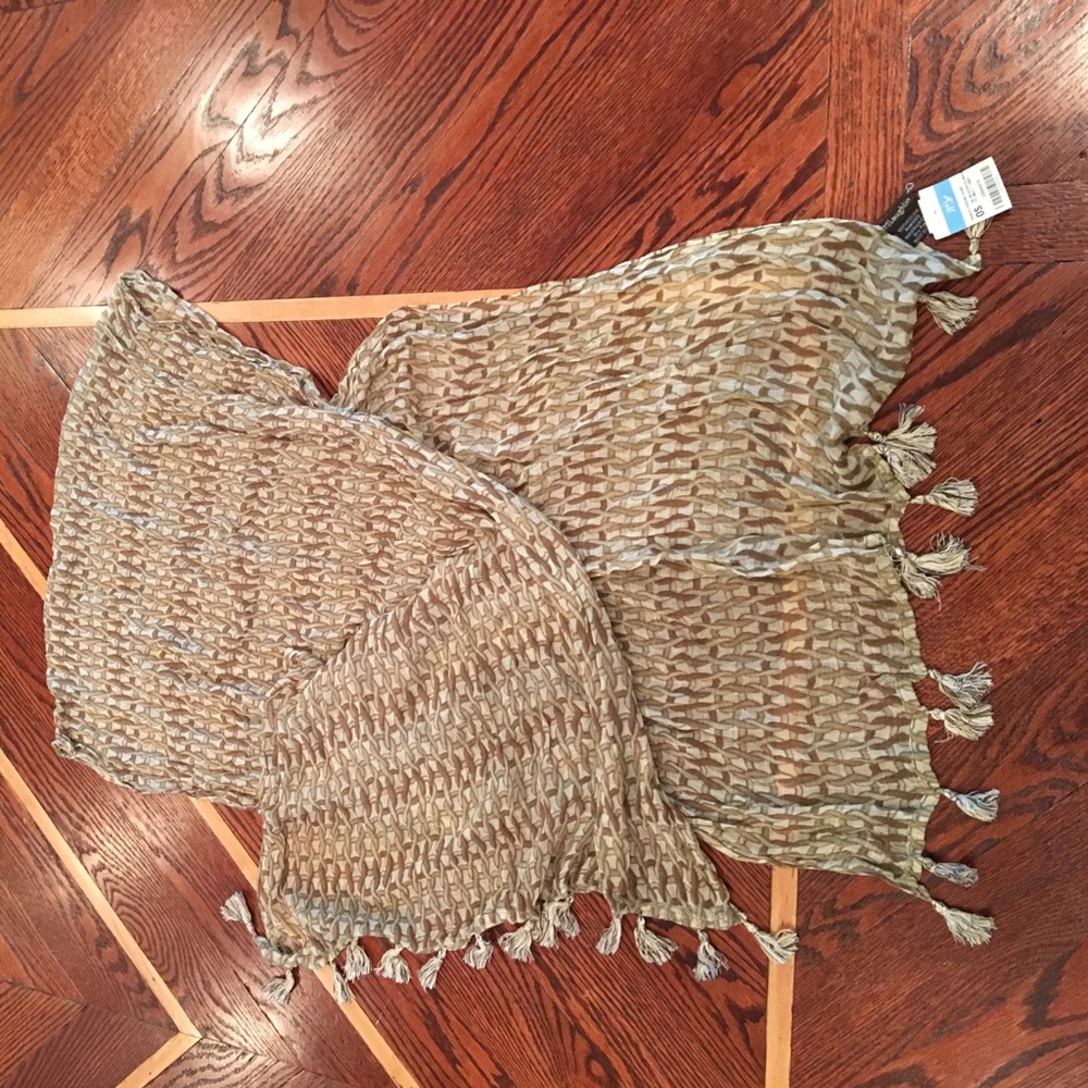 NWT J McLaughlin Scarf