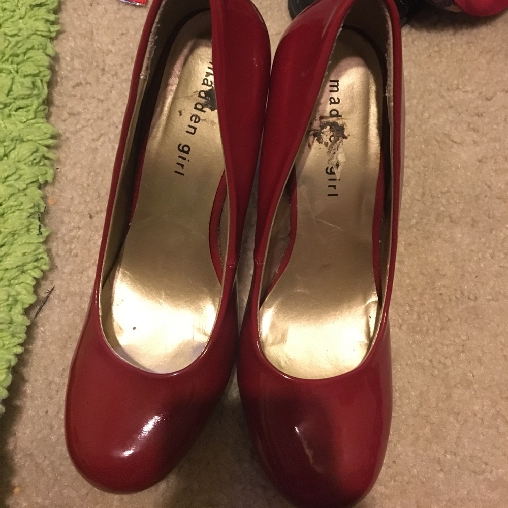 Madden girl heels red