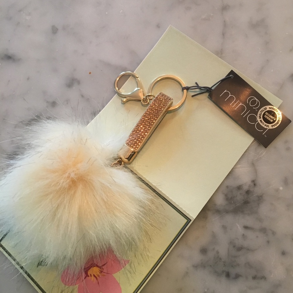 Rabbit fur Pom Pom key chain