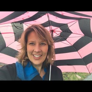 Meet your Posher, Laura