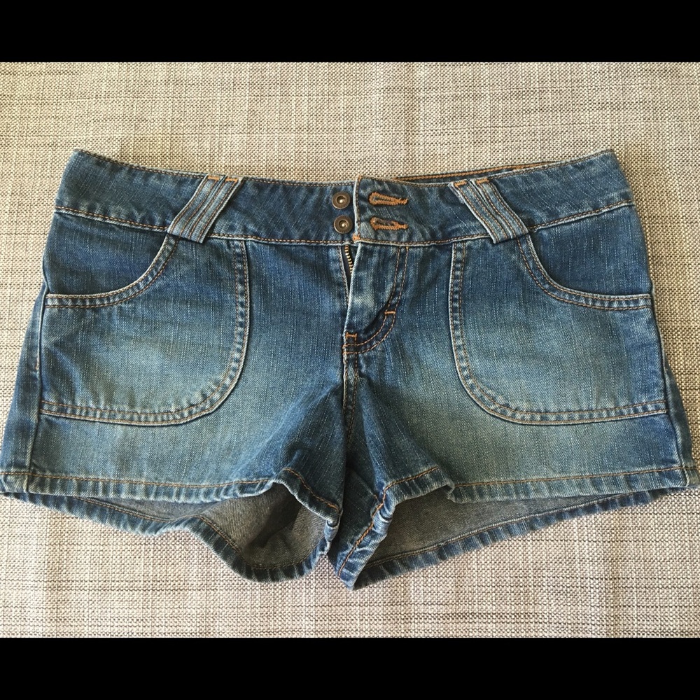 ⭐️AE denim shorts⭐️