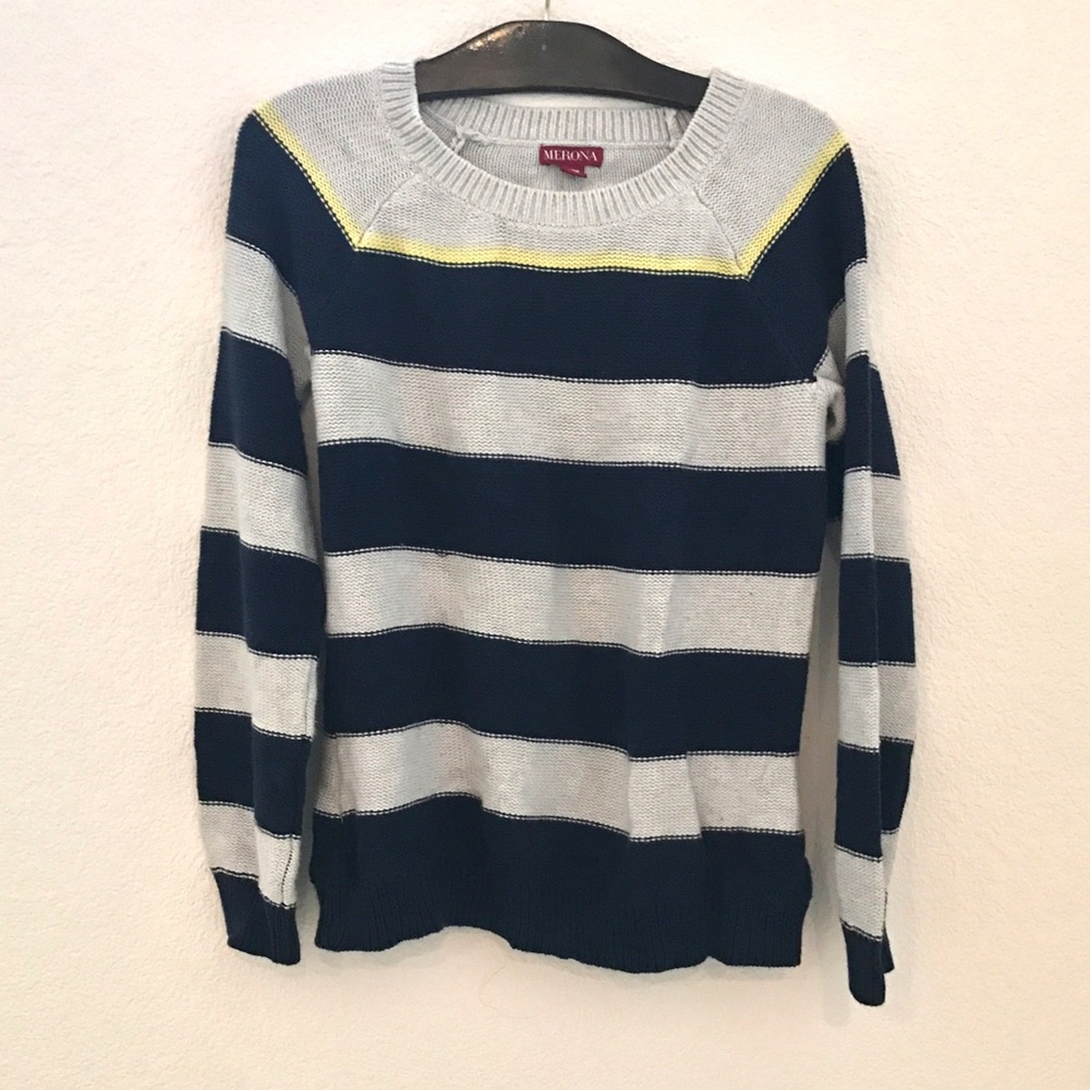 ▫️Striped gray and navy sweater▫️