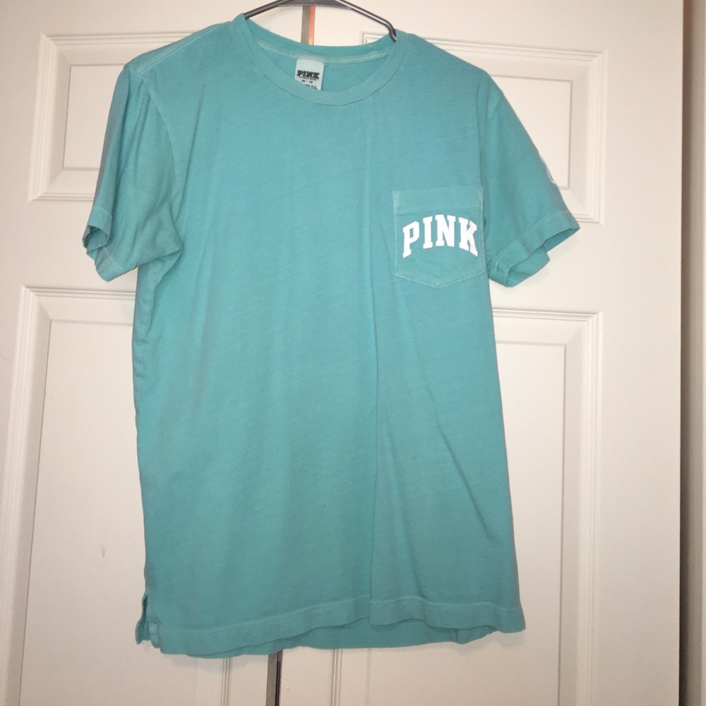 Teal VS Pink campus tee!🎉💗