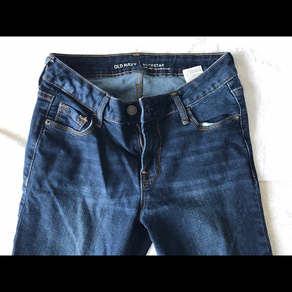 Old Navy Rockstar Jeans. Size 2