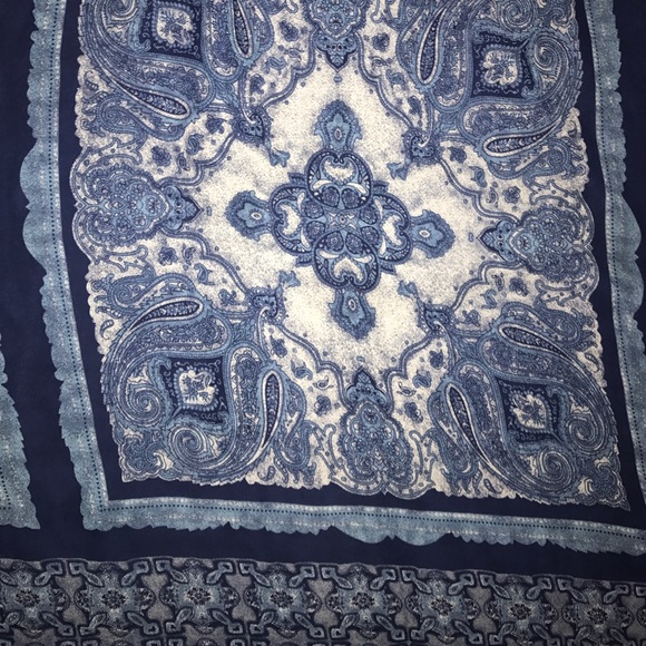 Paisley Dress - Picture 3 of 4