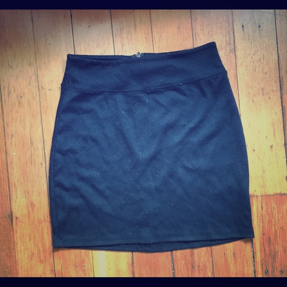 Black Silence + Noise Mini Skirt - Picture 1 of 3