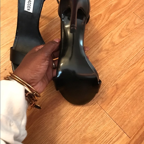 Steve Madden Heels - Picture 2 of 3