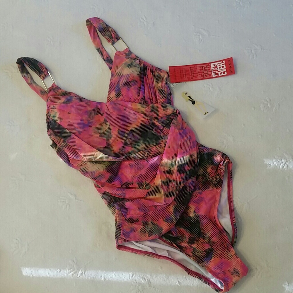 SPANX SWIMSUIT! DRAPED & RUCHED - Picture 2 of 6