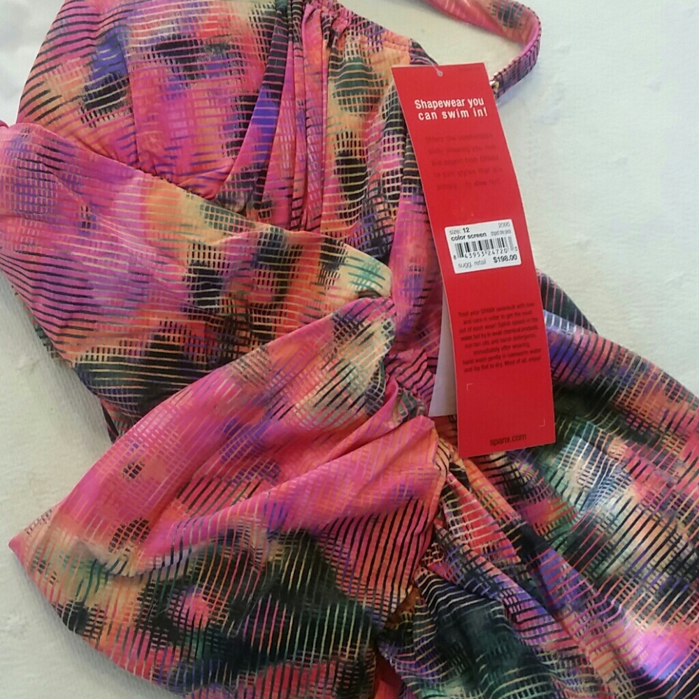 SPANX SWIMSUIT! DRAPED & RUCHED - Picture 5 of 6