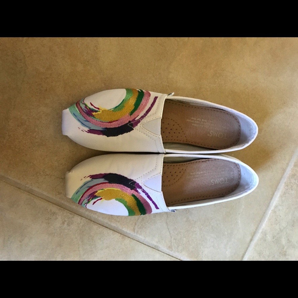 Toms embroidered white slip on