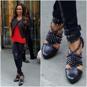 ⚡️SALE⚡️BCBG MaxAzria "Hersh" spiked bootie