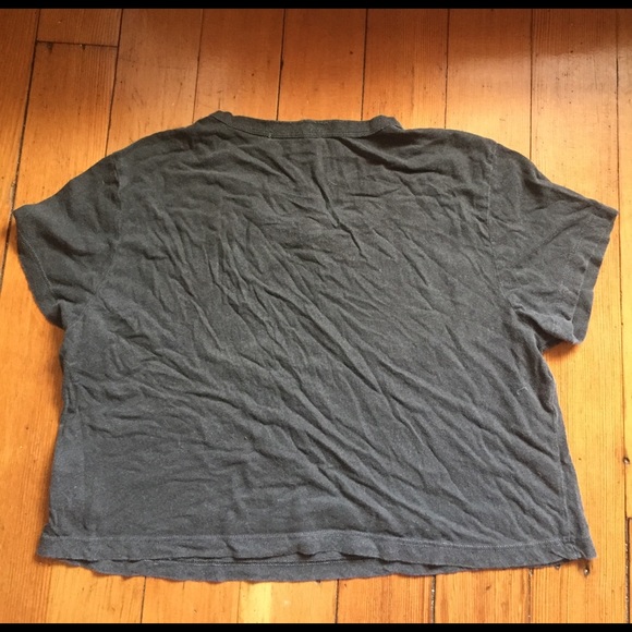 Gray Crop Top with Small Gold Jaguar Detail - Picture 3 of 3