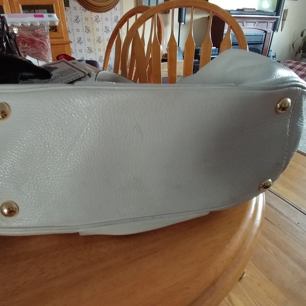Handbag - Picture 4 of 4