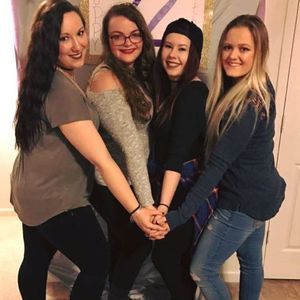 Meet your Posher, Nicole