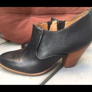 Ankle boots