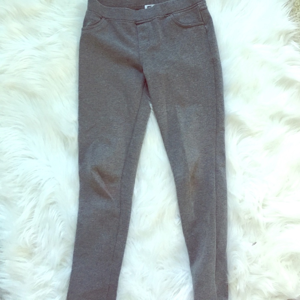 Gray girls jagging's