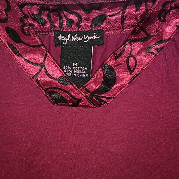 Rgl new york maroon top size M - Picture 2 of 4