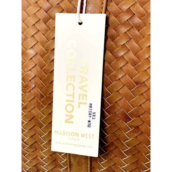 Weekender - Picture 3 of 5