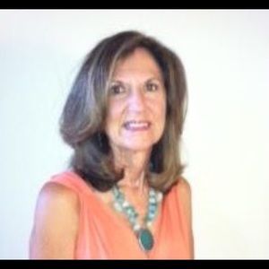 Meet your Posher, Elaine