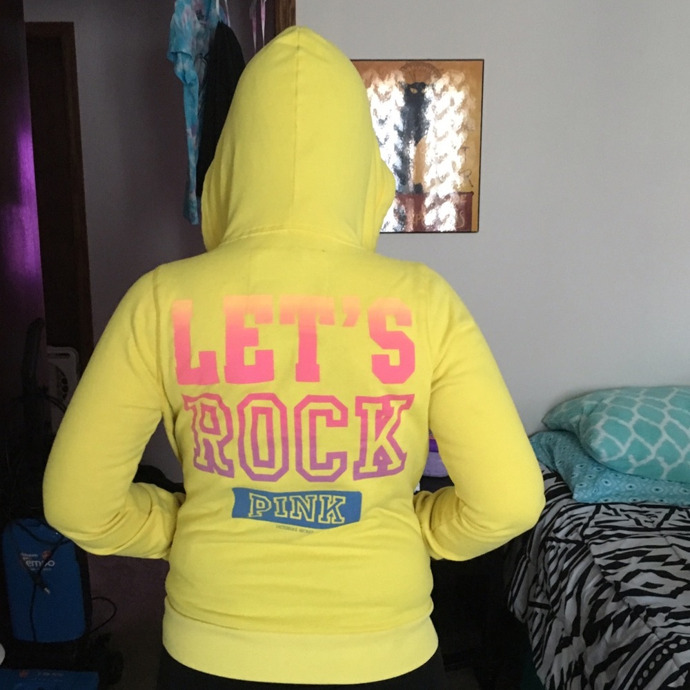 Vs pink older hoodie SOLD on eBay!