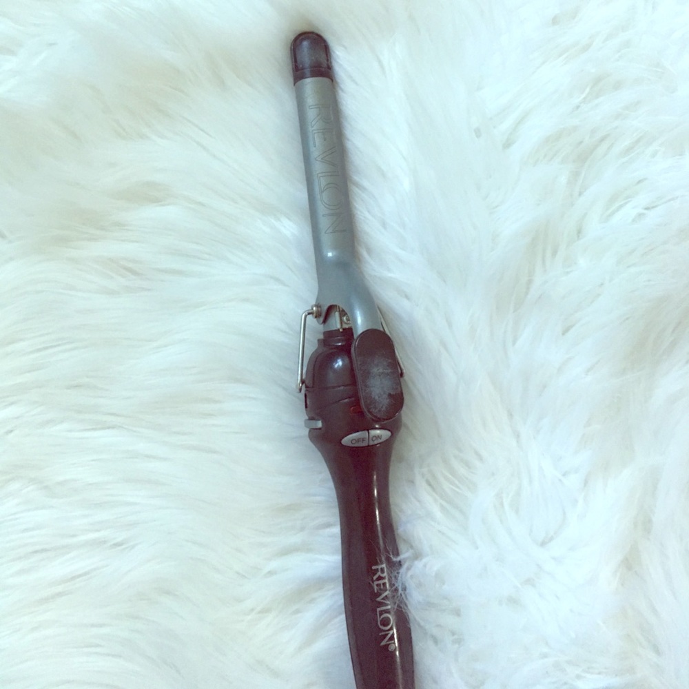 Revlon curling iron with kickstand and adjustable
