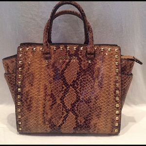 XL Michael Kors Selma Studded bag in Python