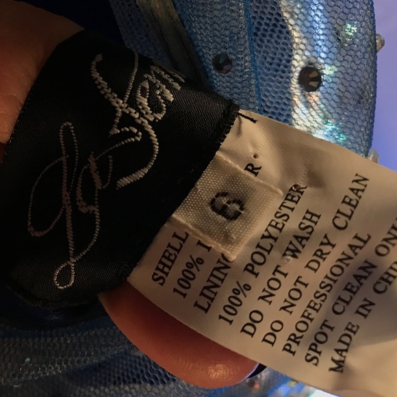 Long Prom Dress - Picture 4 of 5