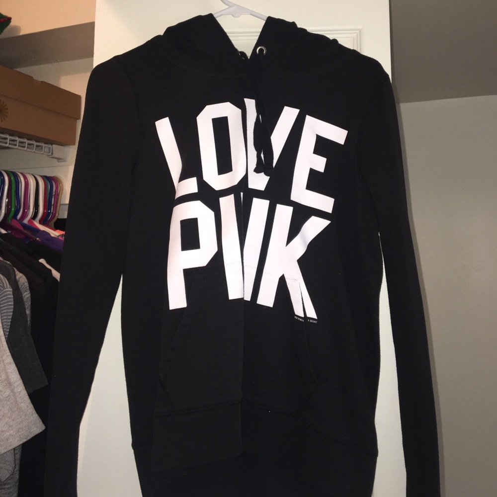 Black VS Pink hoodie!🖤🎉