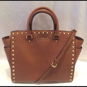 XL Michael Kors Selma Studded bag in color Luggage