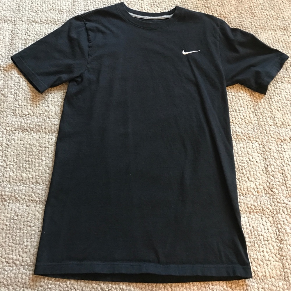 Black Men's Small Nike T-shirt