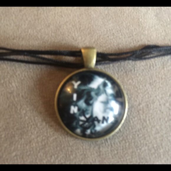 Yin Yang Choker Necklace - Picture 2 of 3