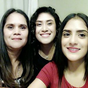 Meet your Posher, Claudia