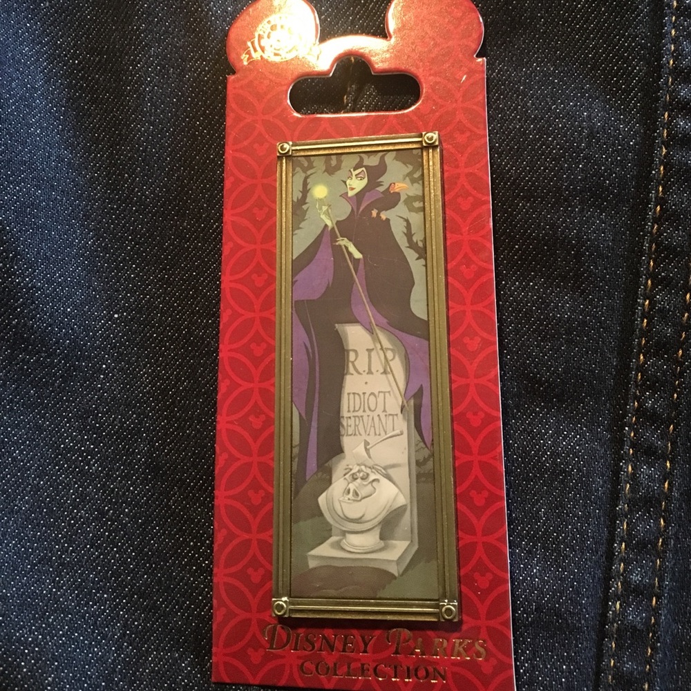Disney pin Maleficient as haunted mansion