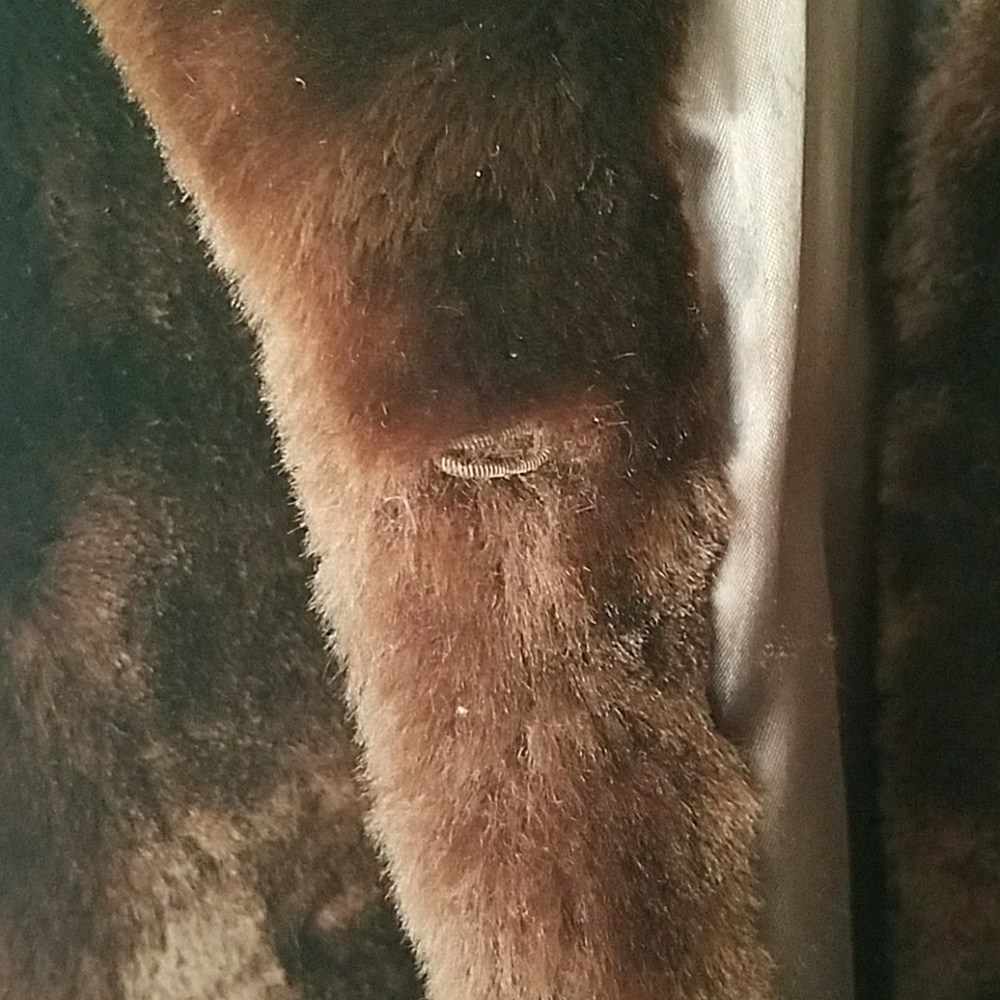 Vintage Morton's Washington DC fur coat PRICE DROP - Picture 5 of 7