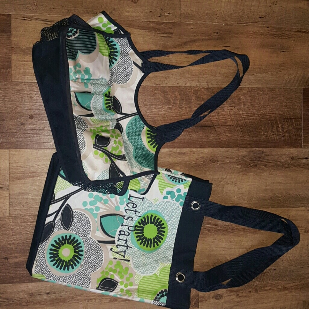 Matching THIRTY-ONE totes
