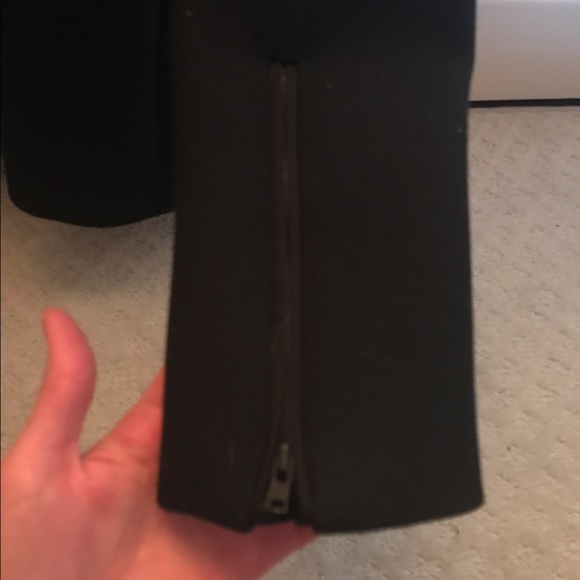 Beautiful black jacket - Picture 2 of 4