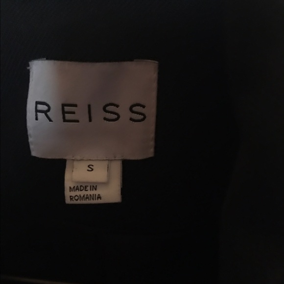 Beautiful black jacket - Picture 4 of 4