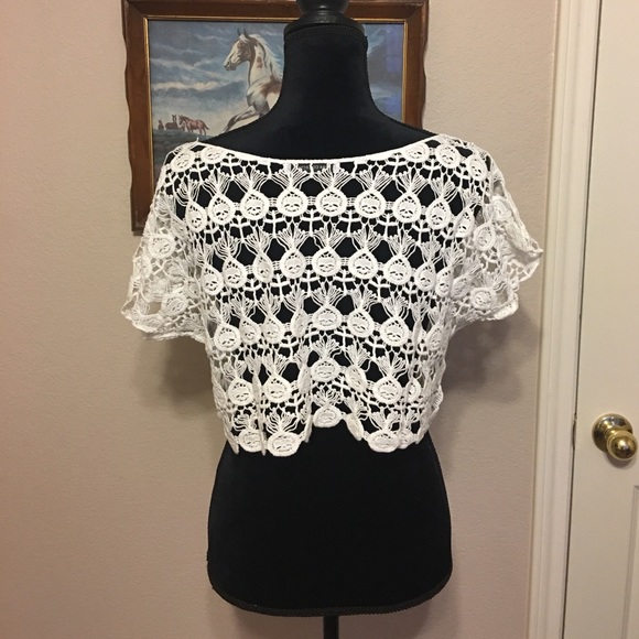 ❤️ 2 for $10 - White Crochet Crop Top - Picture 4 of 7