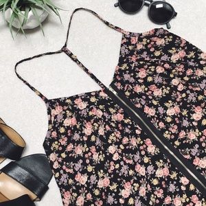 Floral T-Back Tank 🌷